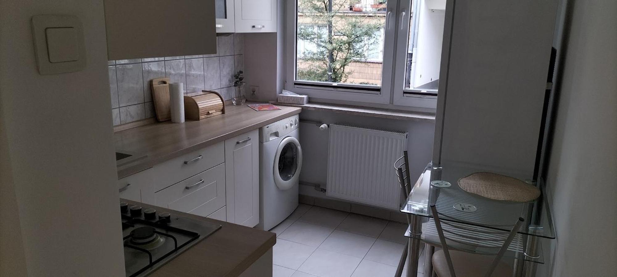 B10 Solec Kozminska 2 Football Stadium Apartment